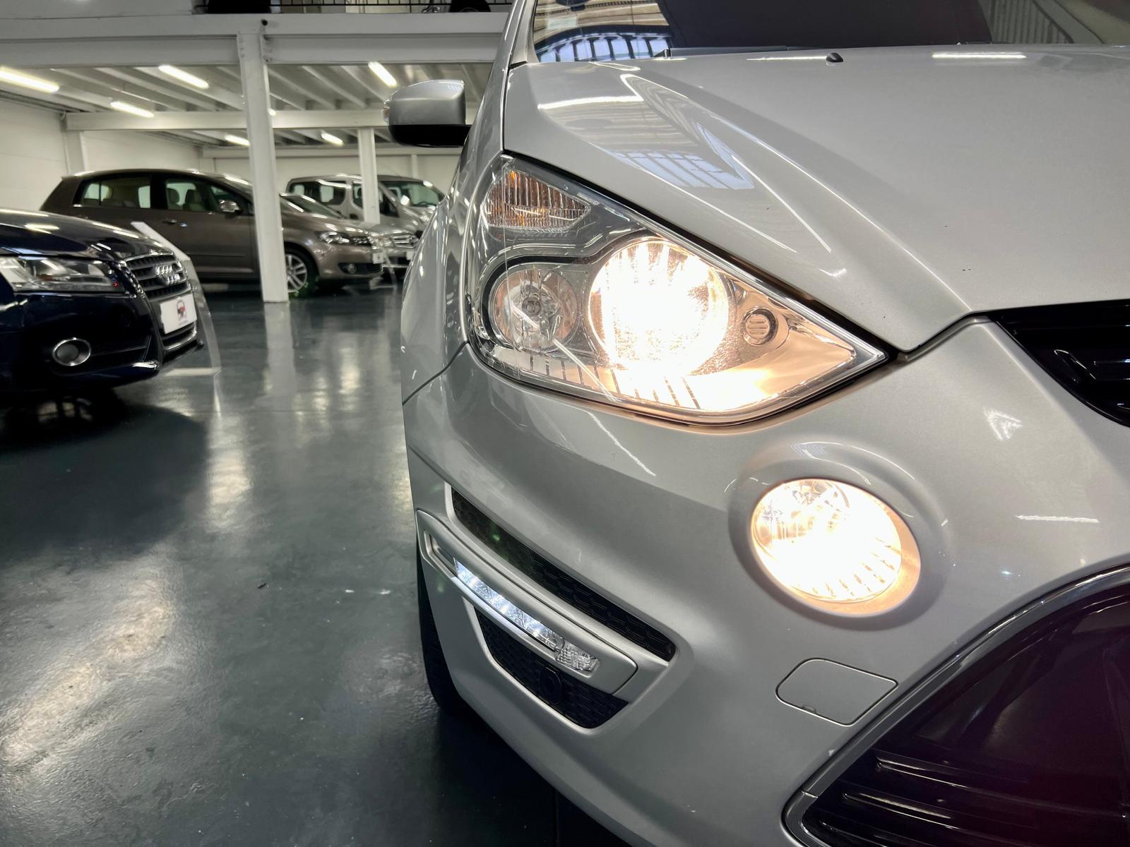 Ford S-Max Titanium BVA PowerShift