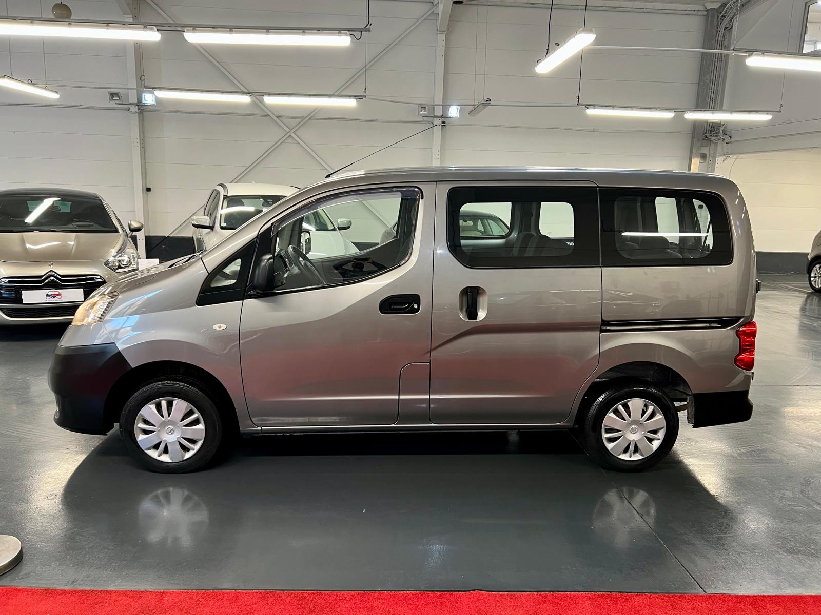 Nissan NV200 7 Places