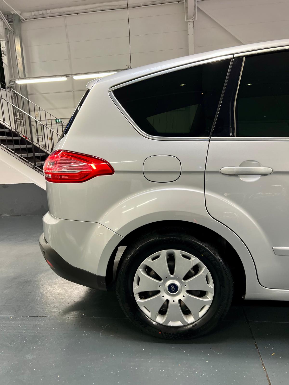 Ford S-Max Titanium BVA PowerShift
