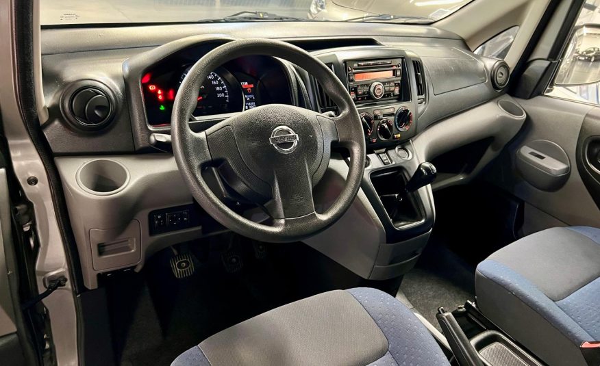 Nissan NV200 7 Places