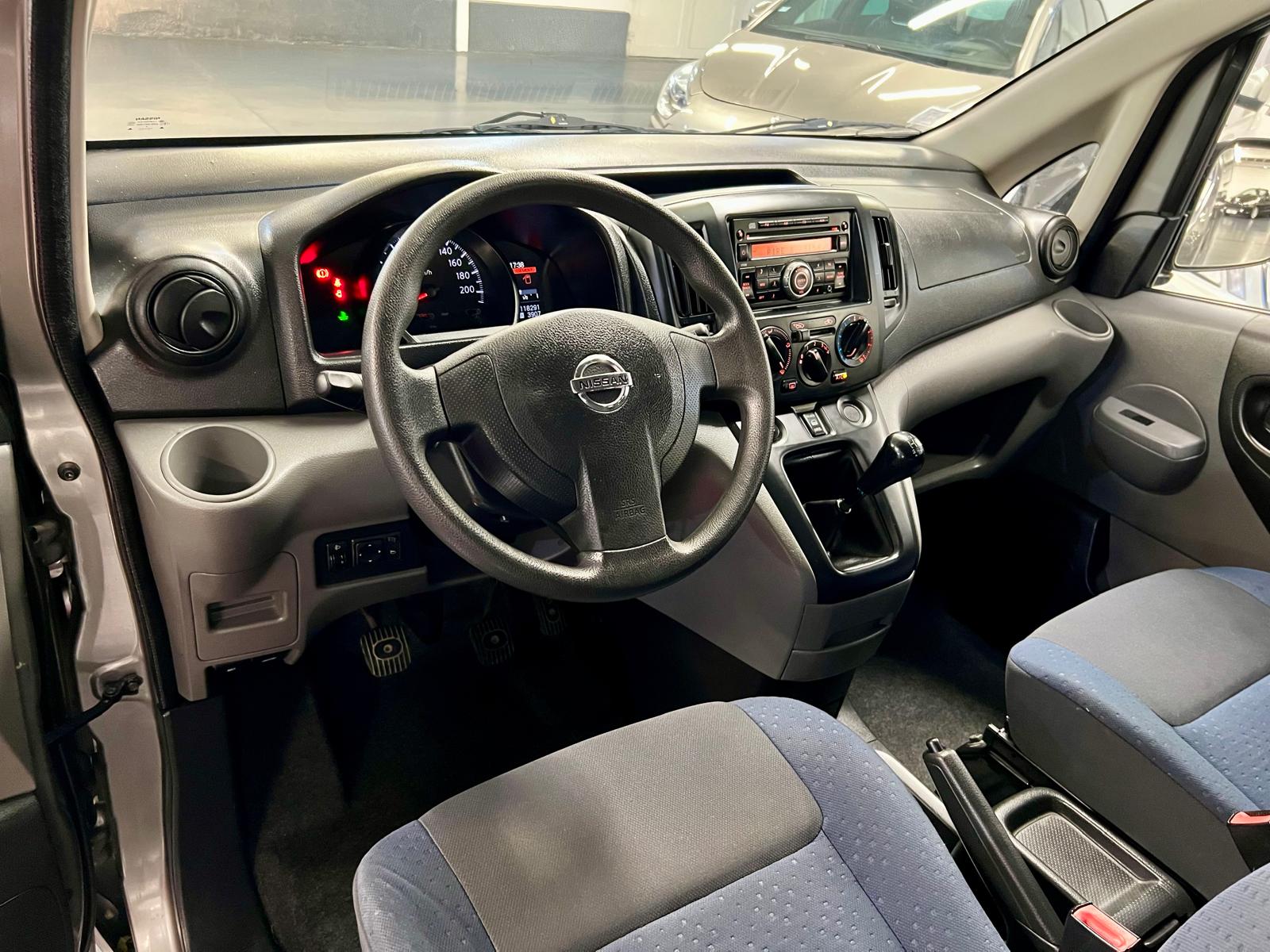 Nissan NV200 7 Places