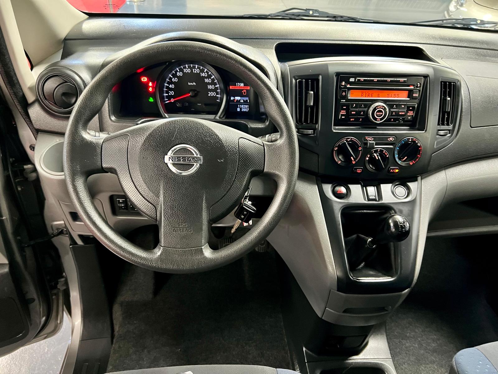 Nissan NV200 7 Places