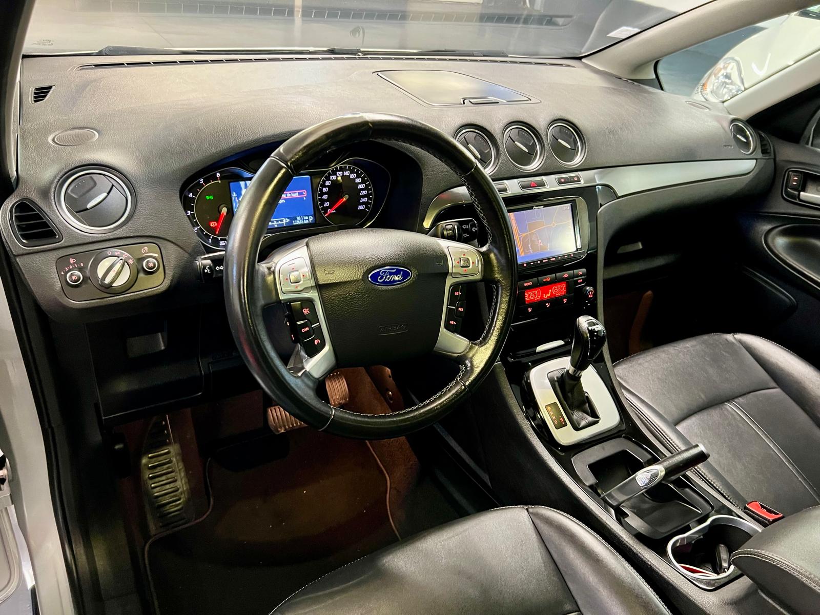 Ford S-Max Titanium BVA PowerShift