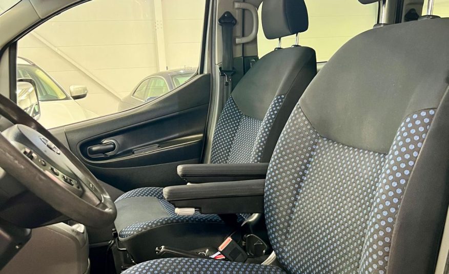 Nissan NV200 Evalia 7 Places