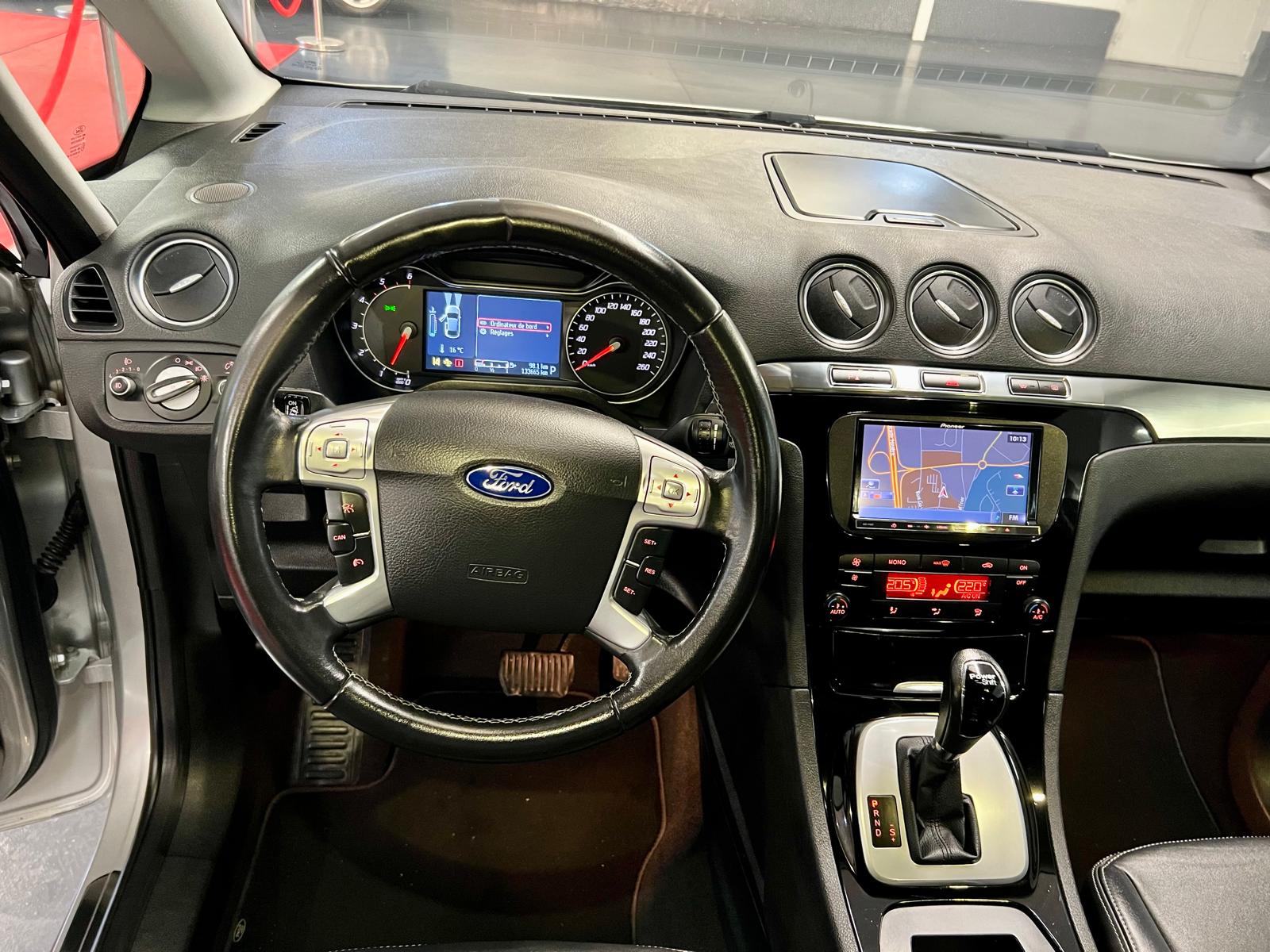 Ford S-Max Titanium BVA PowerShift