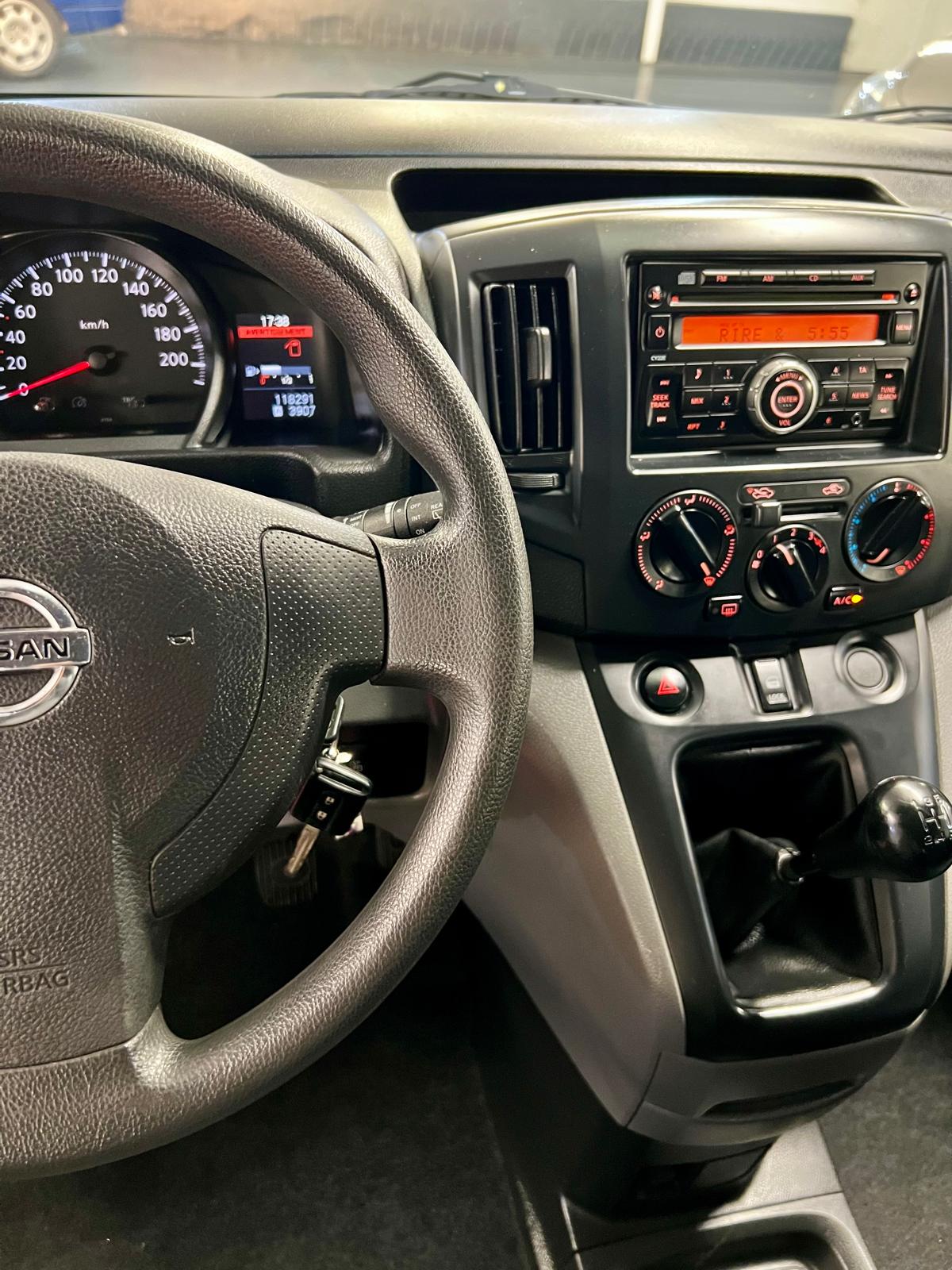 Nissan NV200 7 Places