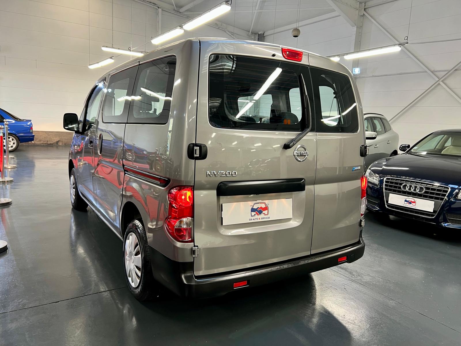 Nissan NV200 7 Places