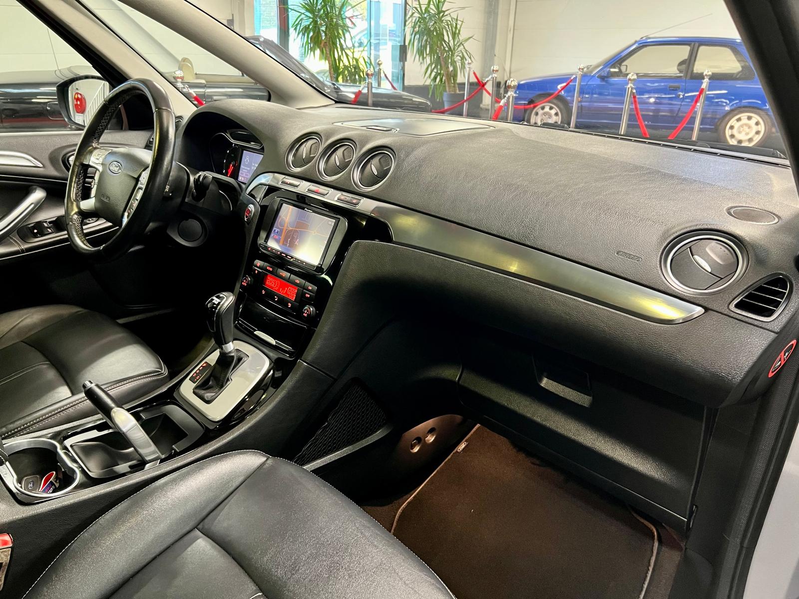 Ford S-Max Titanium BVA PowerShift