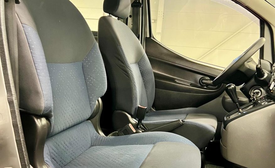 Nissan NV200 7 Places