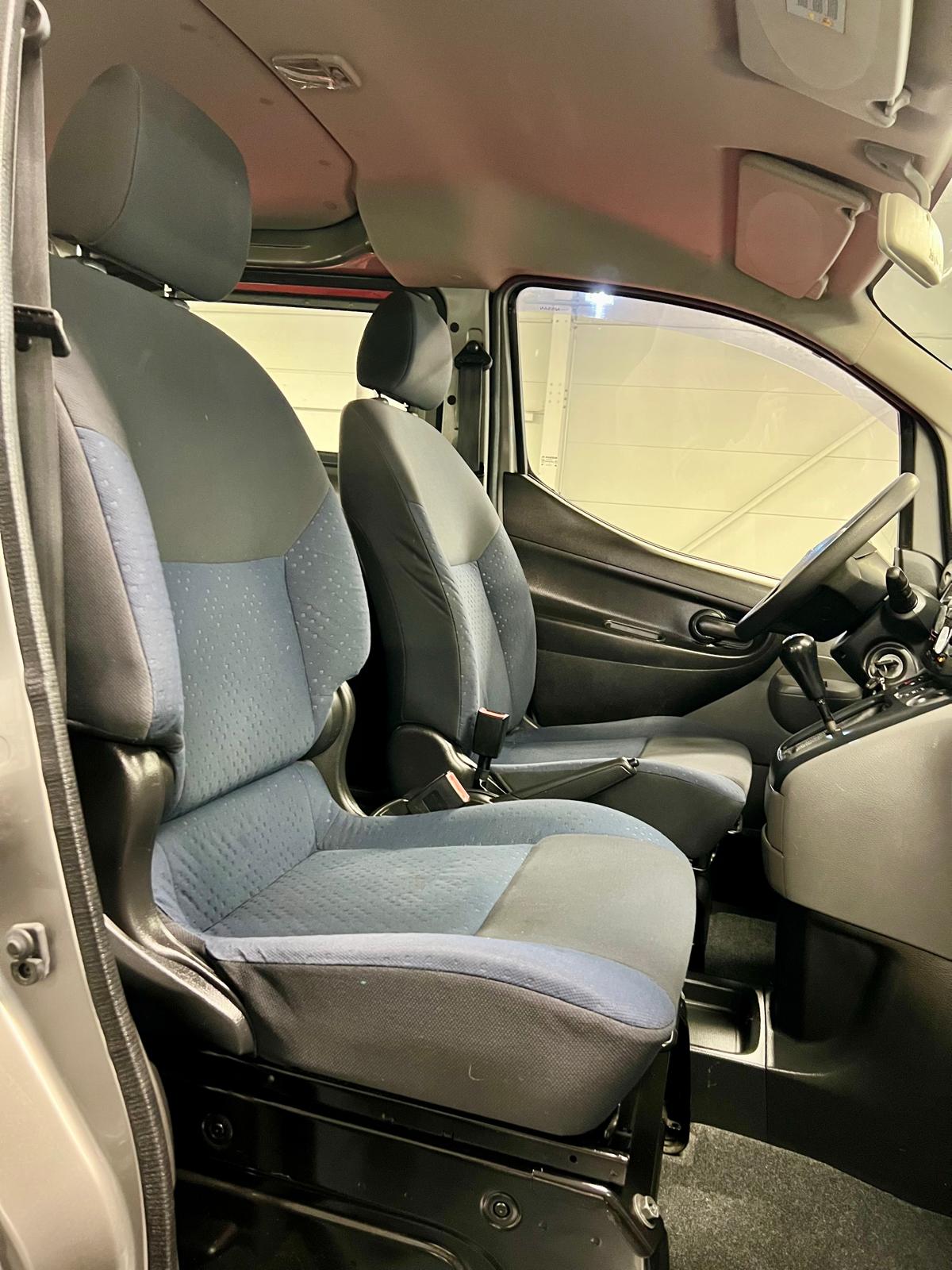 Nissan NV200 7 Places