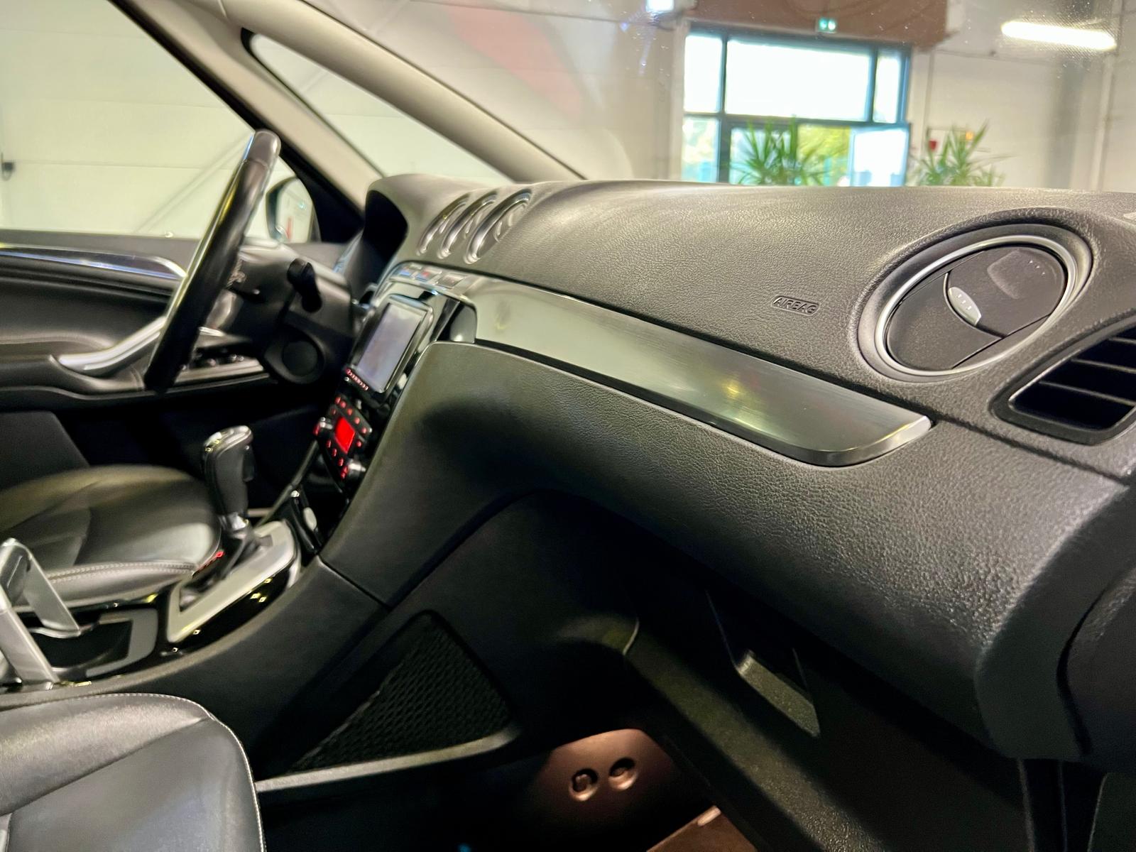Ford S-Max Titanium BVA PowerShift