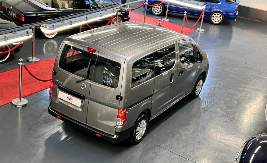 Nissan NV200 7 Places