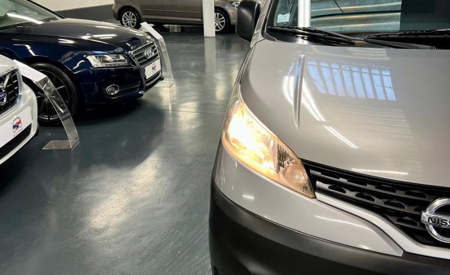 Nissan NV200 7 Places