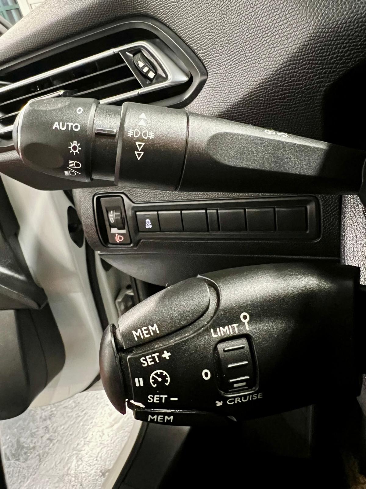 Peugeot 308 II SW Active