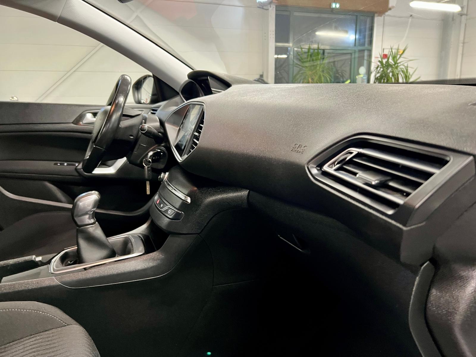 Peugeot 308 II SW Active