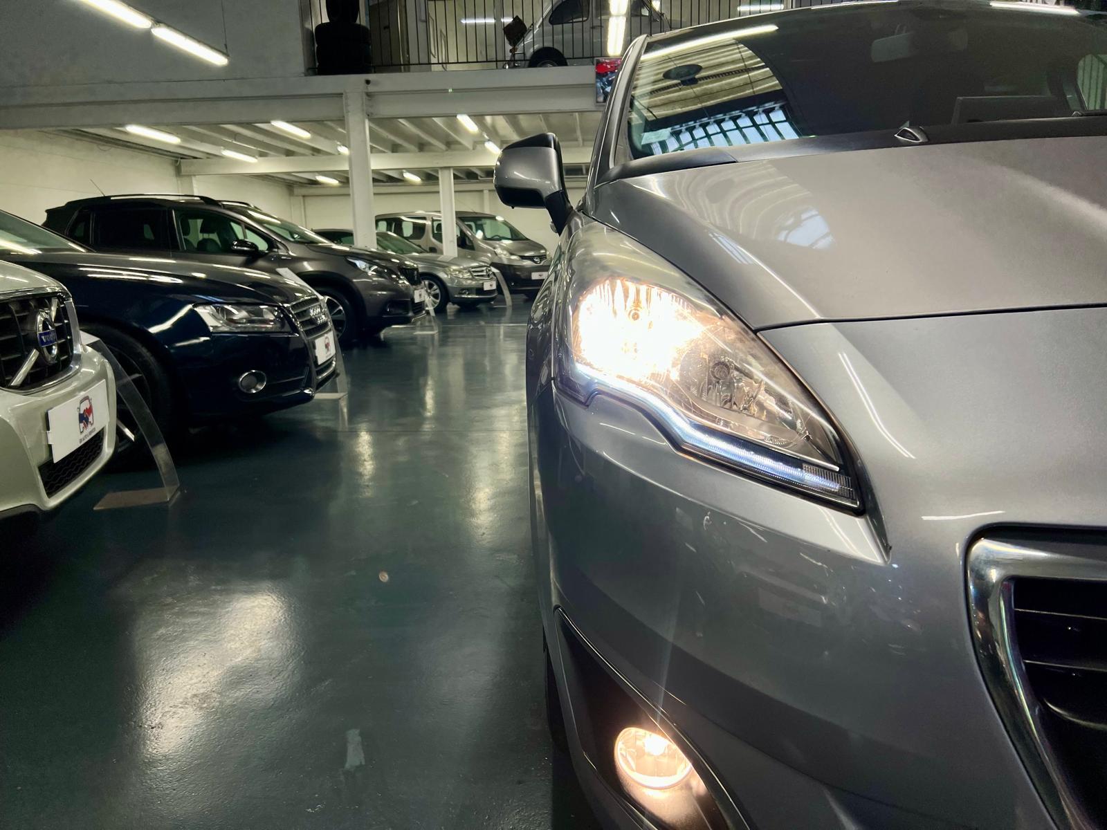 Peugeot 5008 Business S&S