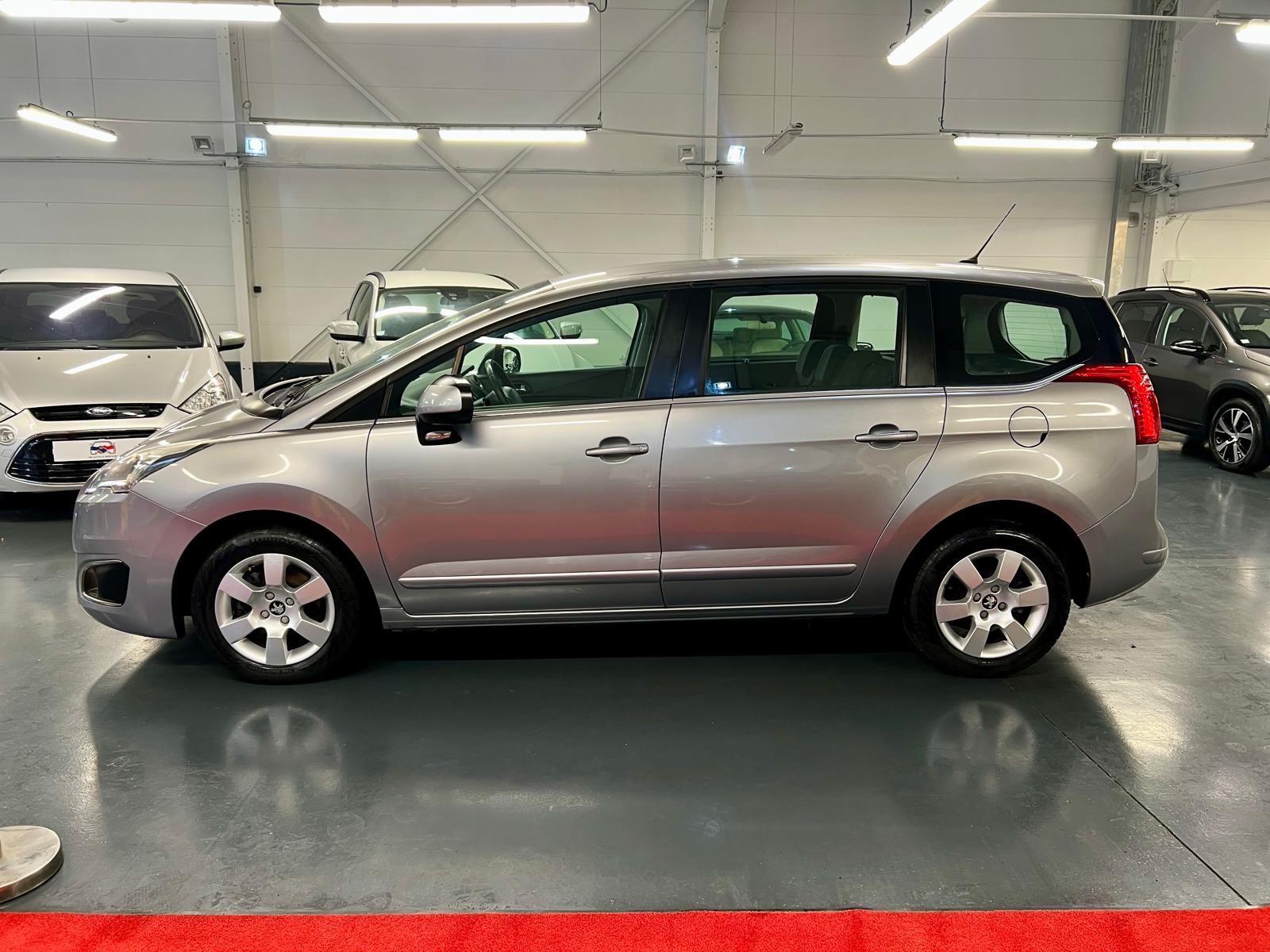 Peugeot 5008 Business S&S