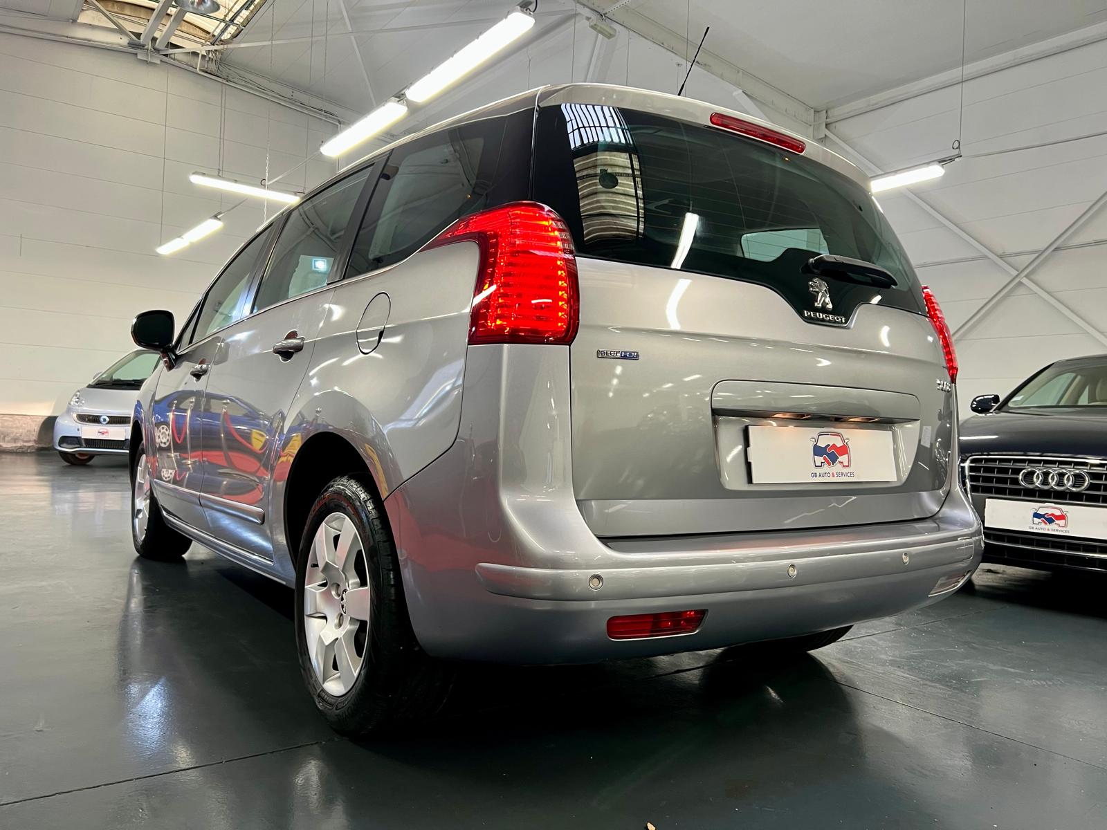 Peugeot 5008 Business S&S