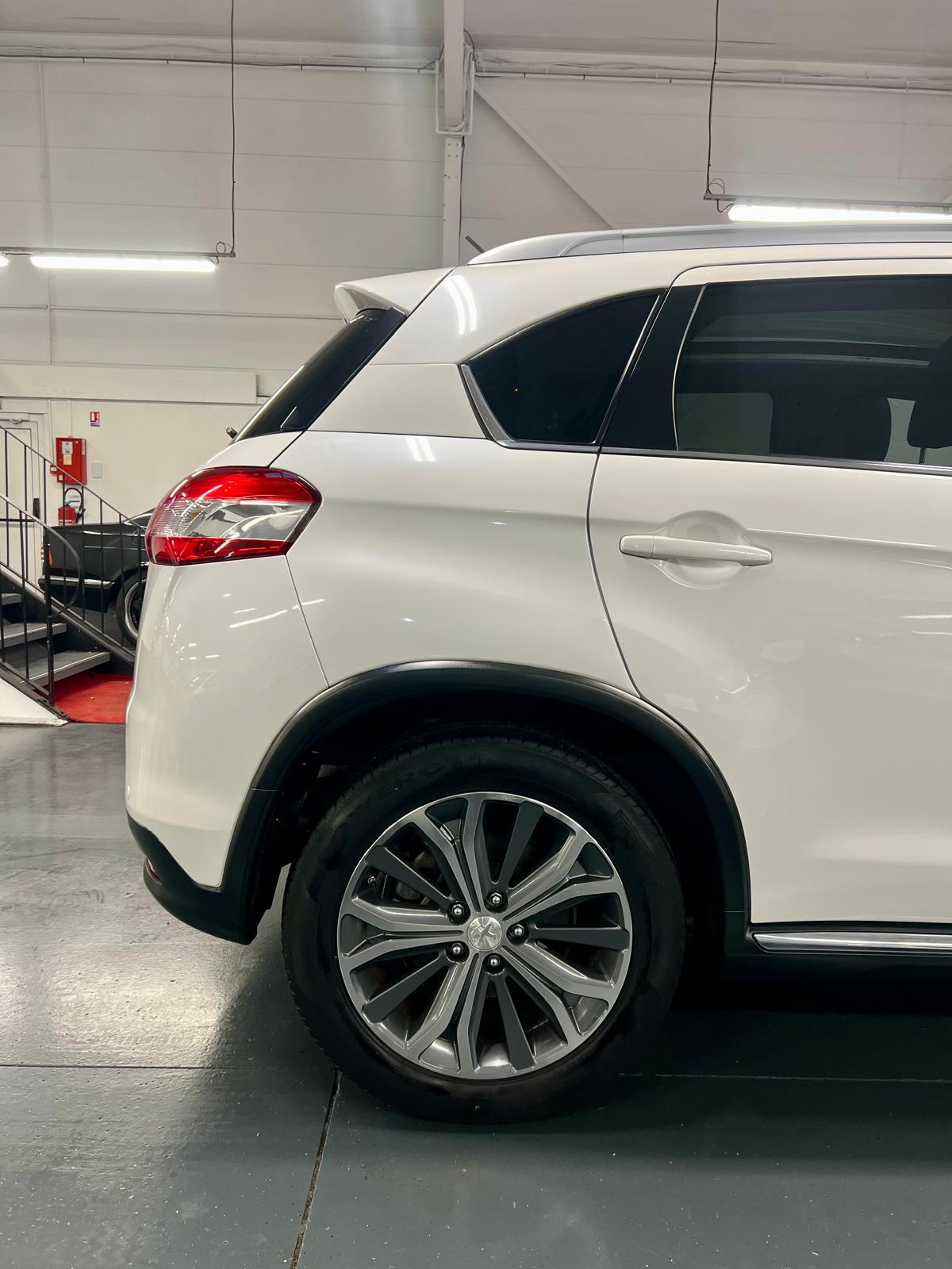 Peugeot 4008 STT 4WD