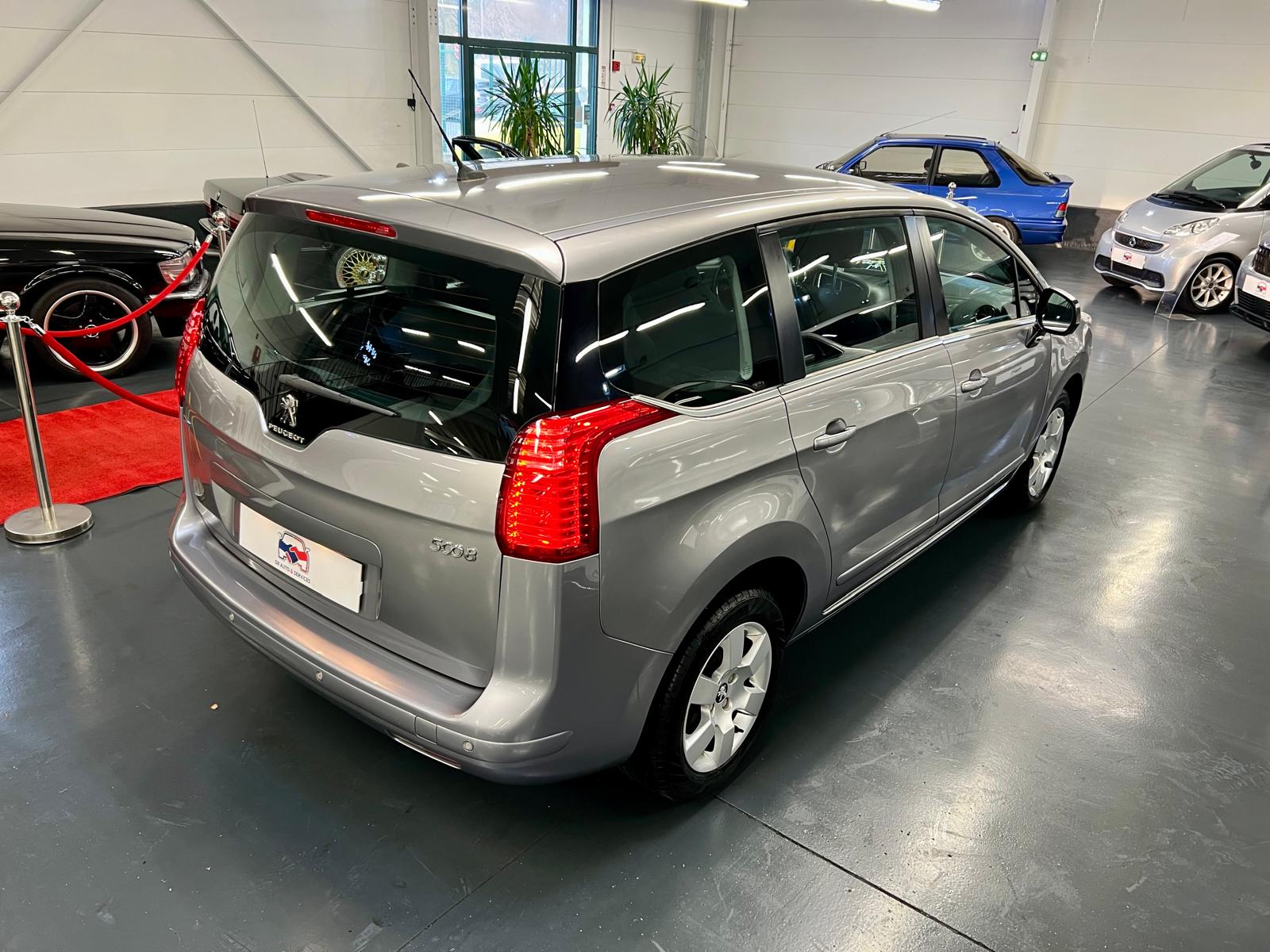 Peugeot 5008 Business S&S