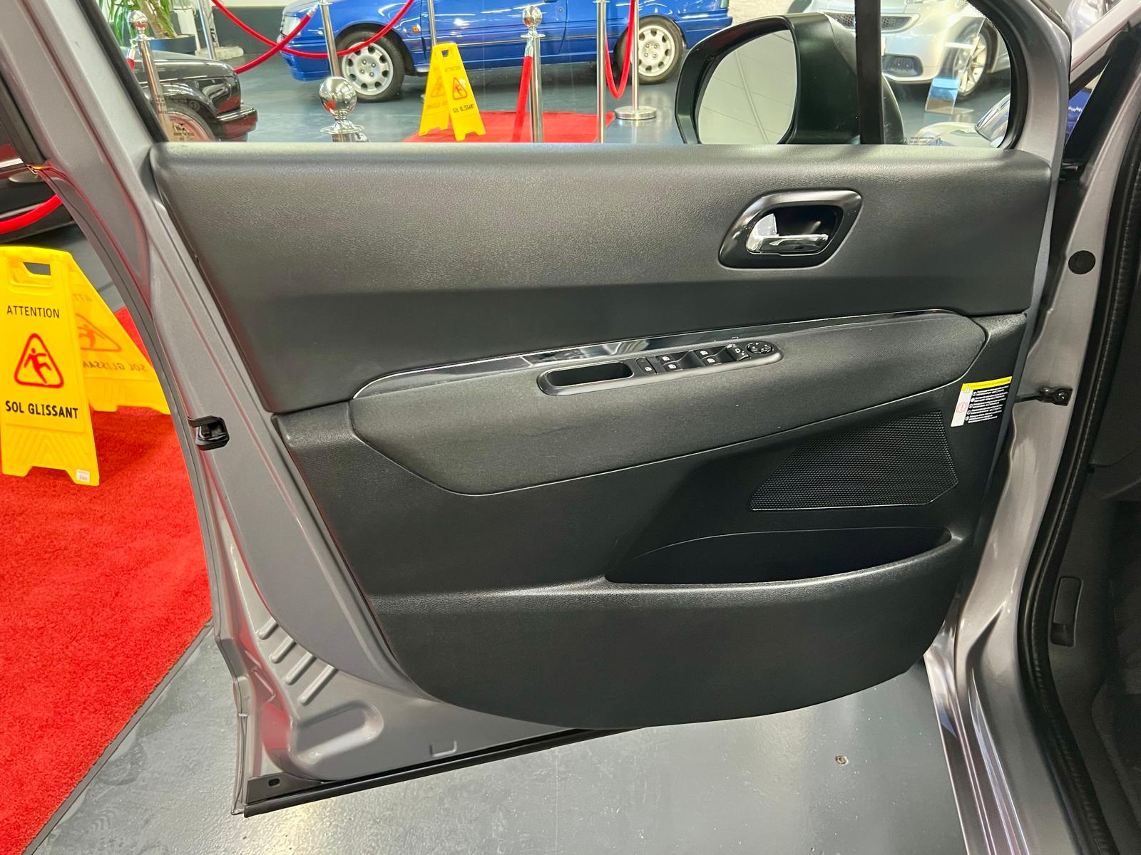 Peugeot 5008 Business S&S