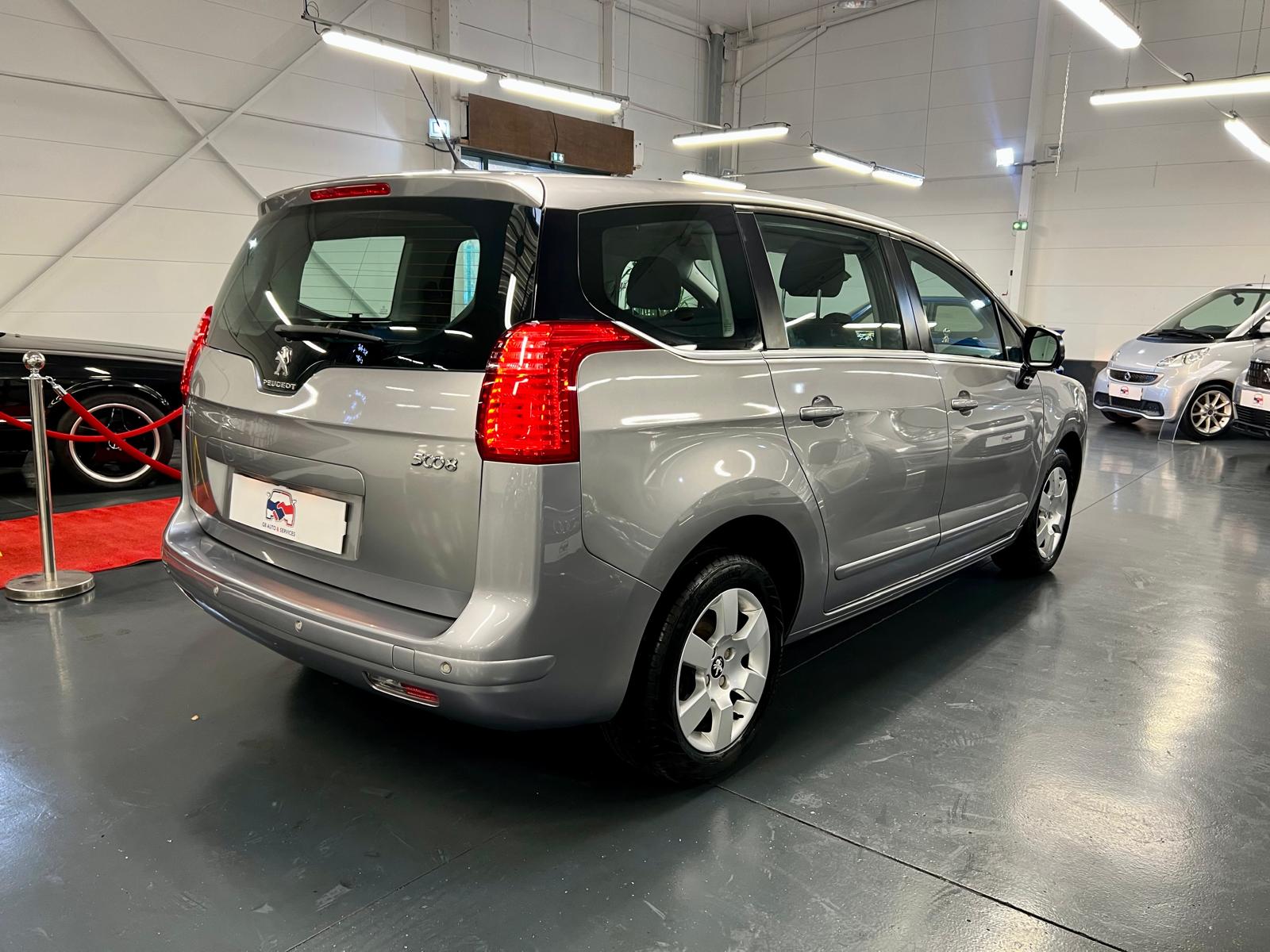 Peugeot 5008 Business S&S