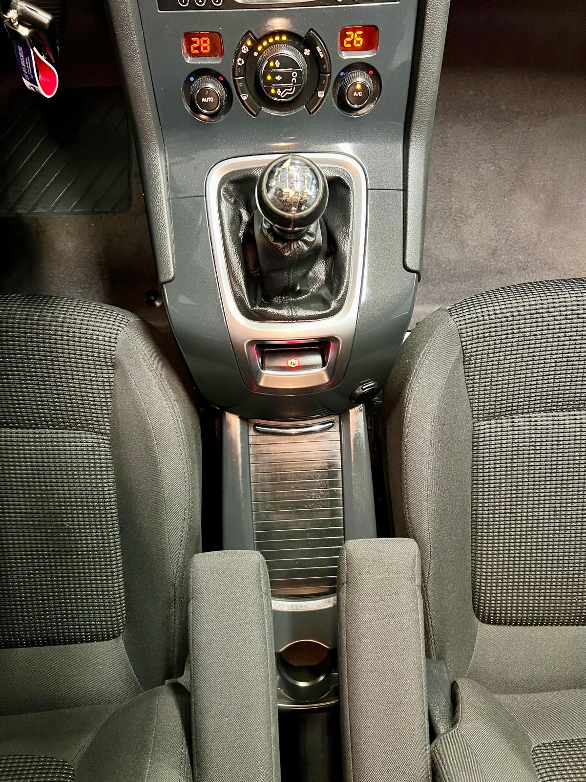 Peugeot 5008 Business S&S