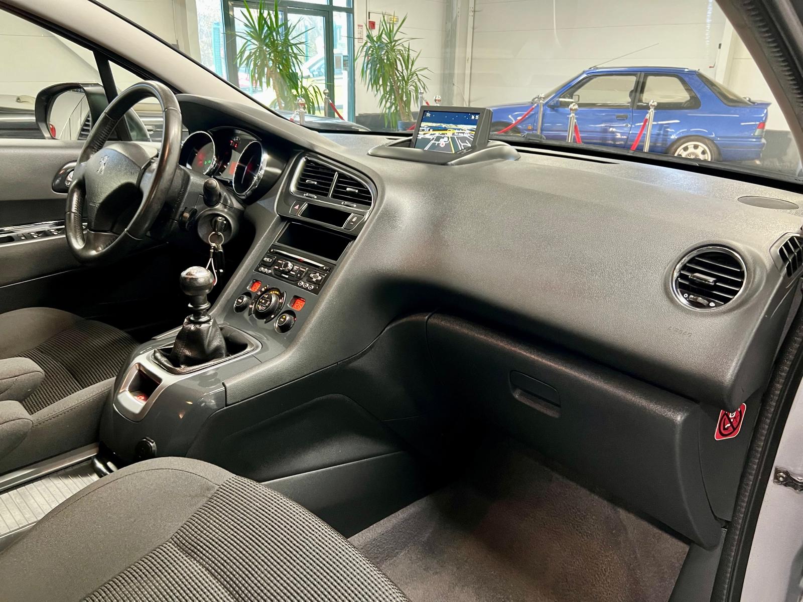 Peugeot 5008 Business S&S