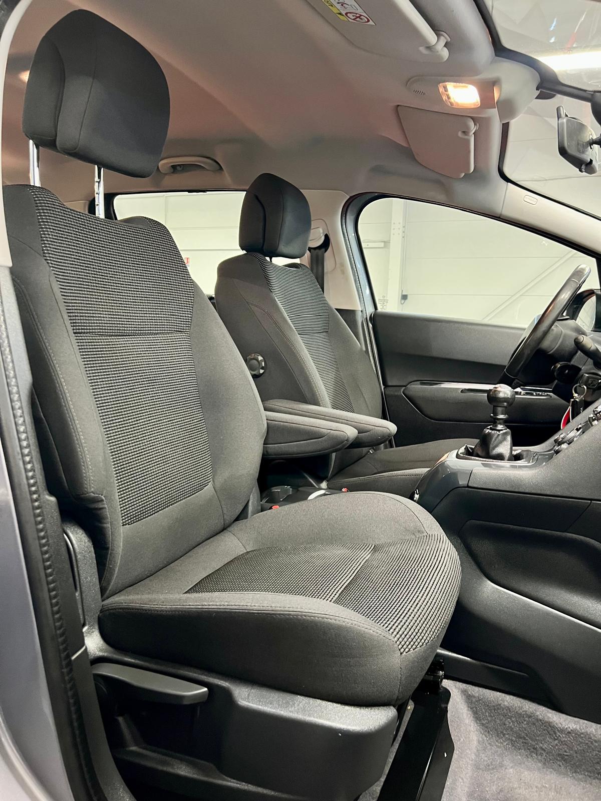 Peugeot 5008 Business S&S