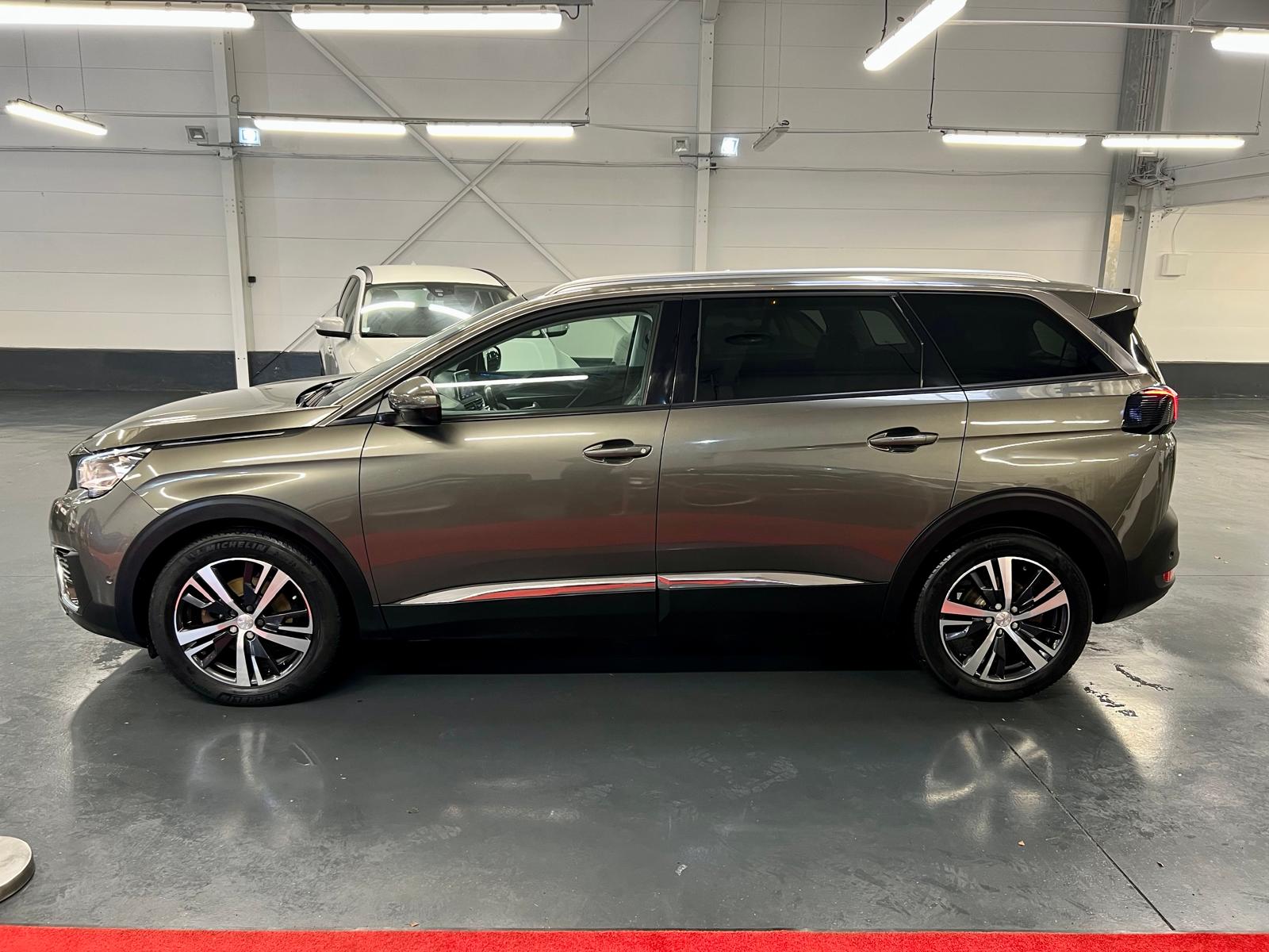 Peugeot 5008 II Allure S&S