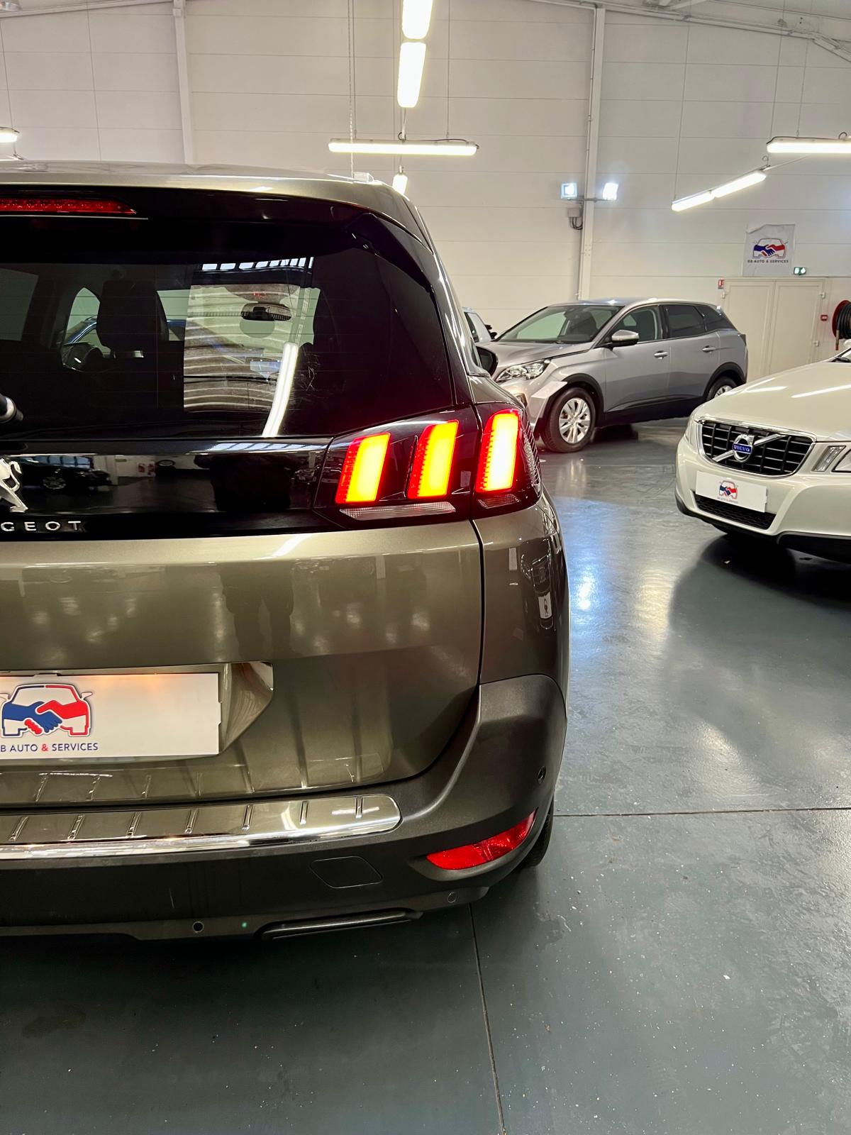 Peugeot 5008 II Allure S&S