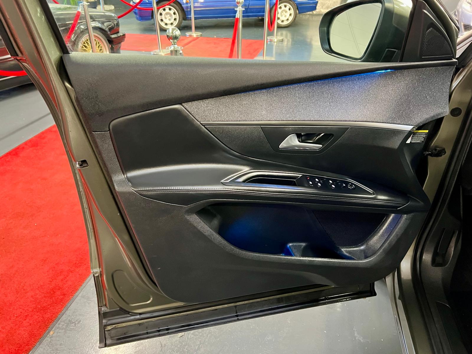 Peugeot 5008 II Allure S&S