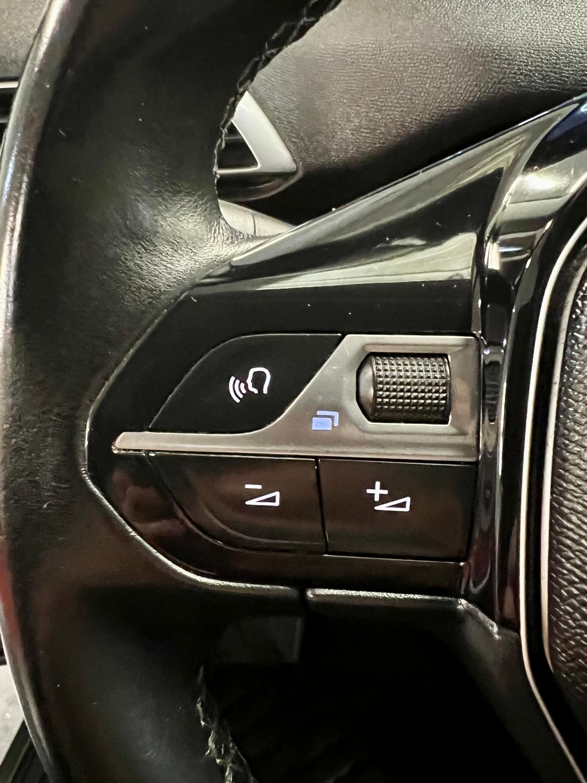 Peugeot 5008 II Allure S&S