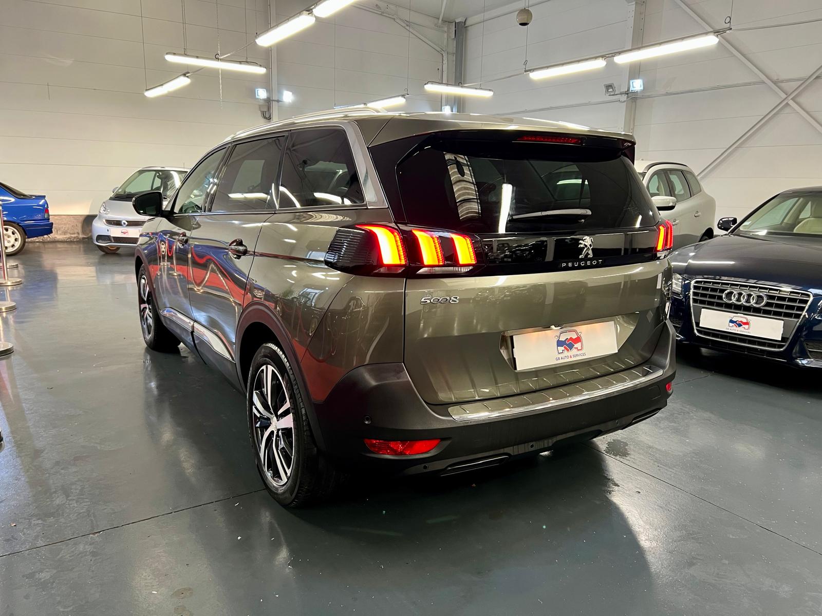 Peugeot 5008 II Allure S&S