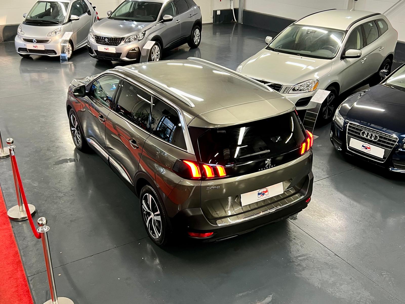 Peugeot 5008 II Allure S&S