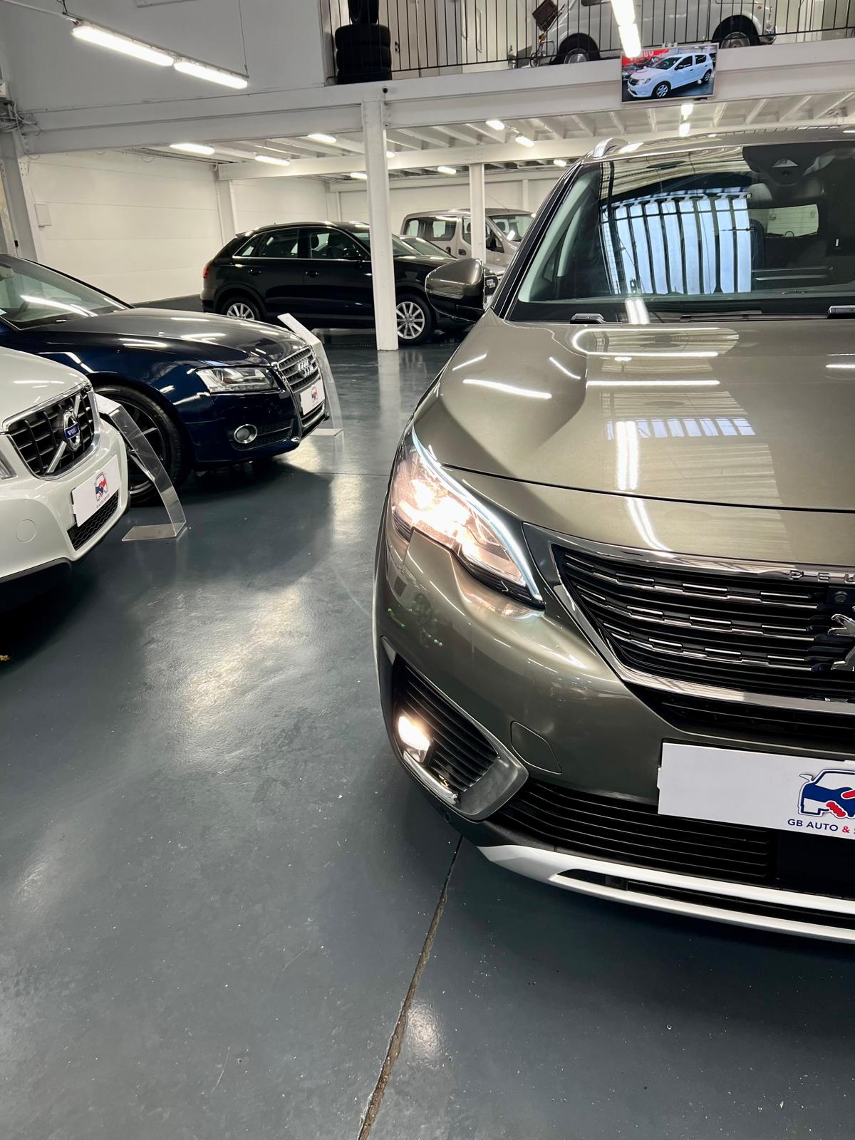 Peugeot 5008 II Allure S&S