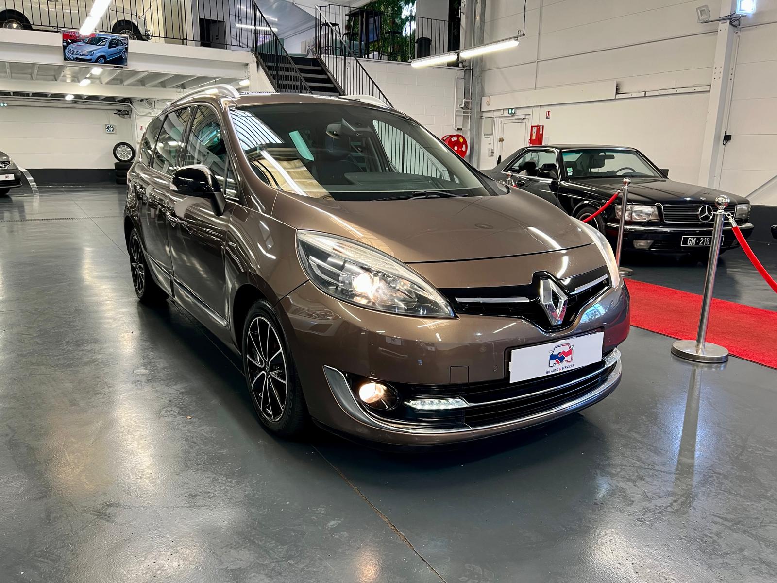 Renault Megane Grand Scenic Bose 7 Places