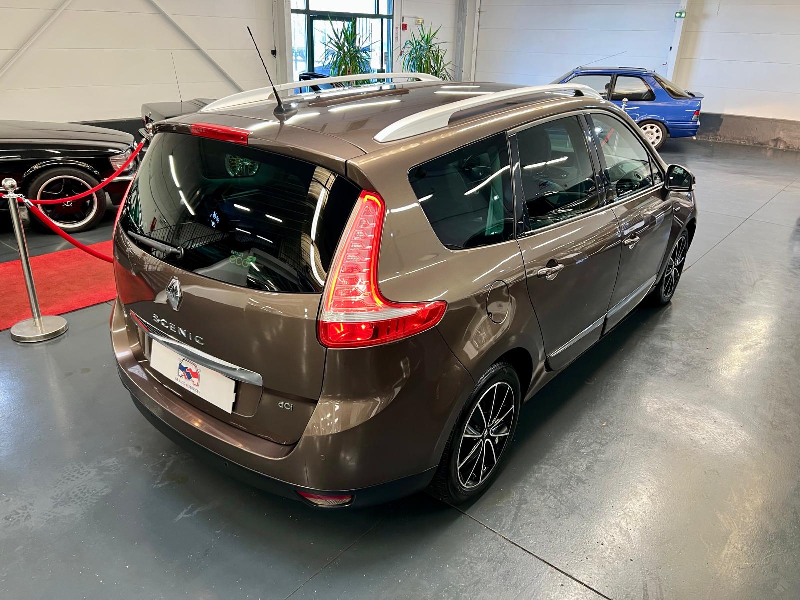 Renault Megane Grand Scenic Bose 7 Places