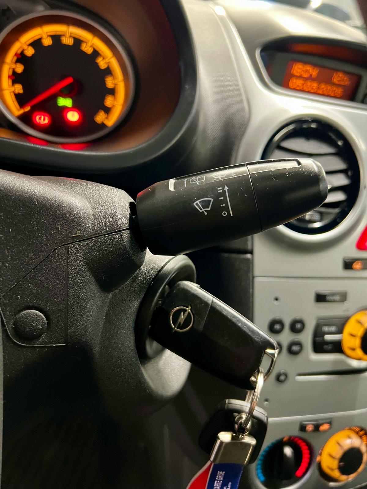 Opel Corsa Twinport Enjoy