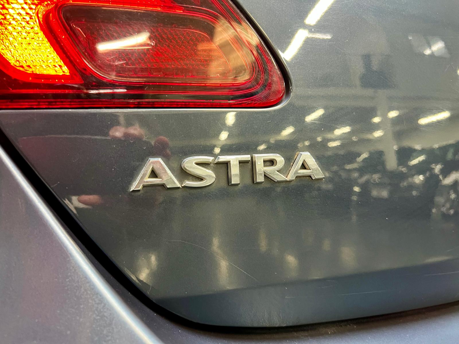 Opel Astra IV Sport