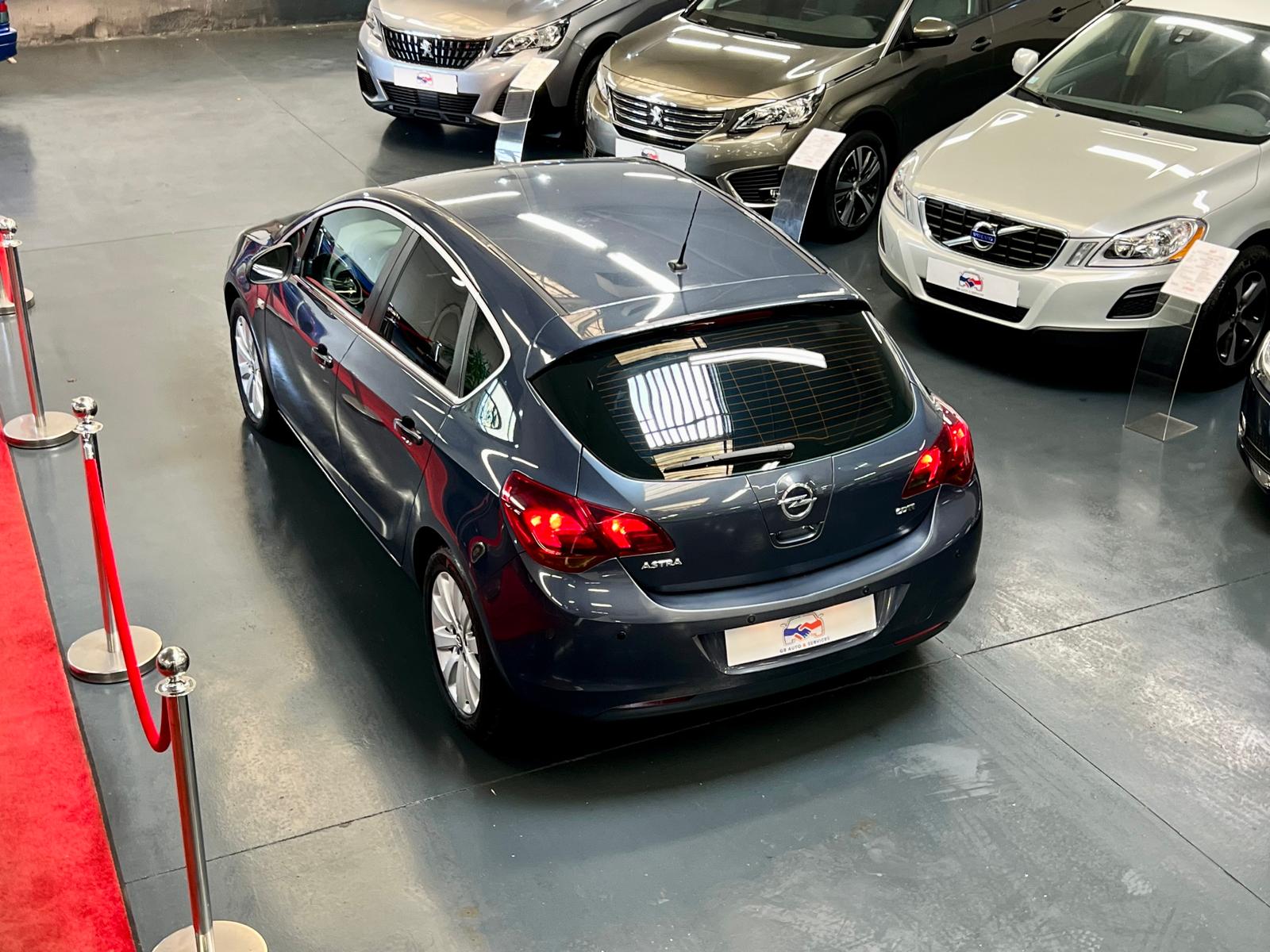 Opel Astra IV Sport
