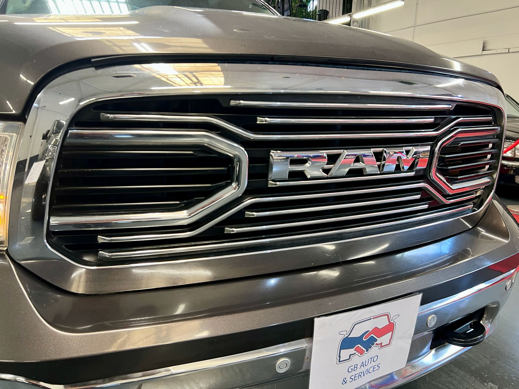 Dodge RAM 1500 4×4 LARAMIE