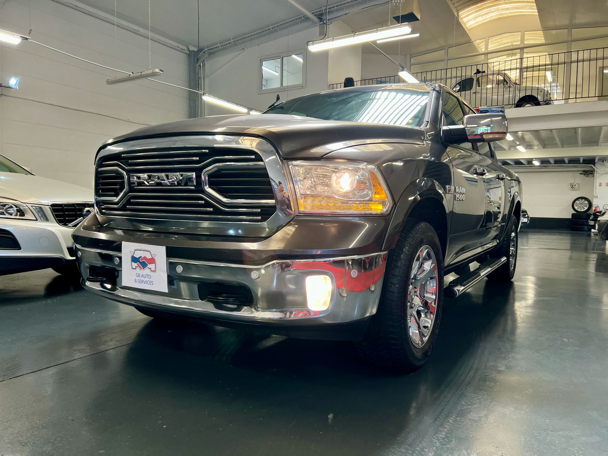 Dodge RAM 1500 4×4 LARAMIE