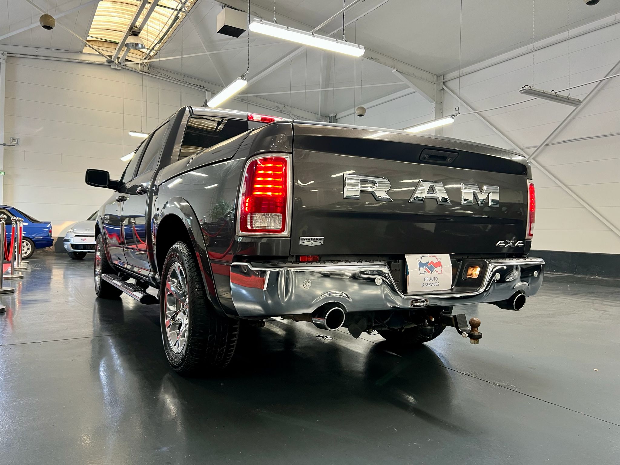 Dodge RAM 1500 4×4 LARAMIE