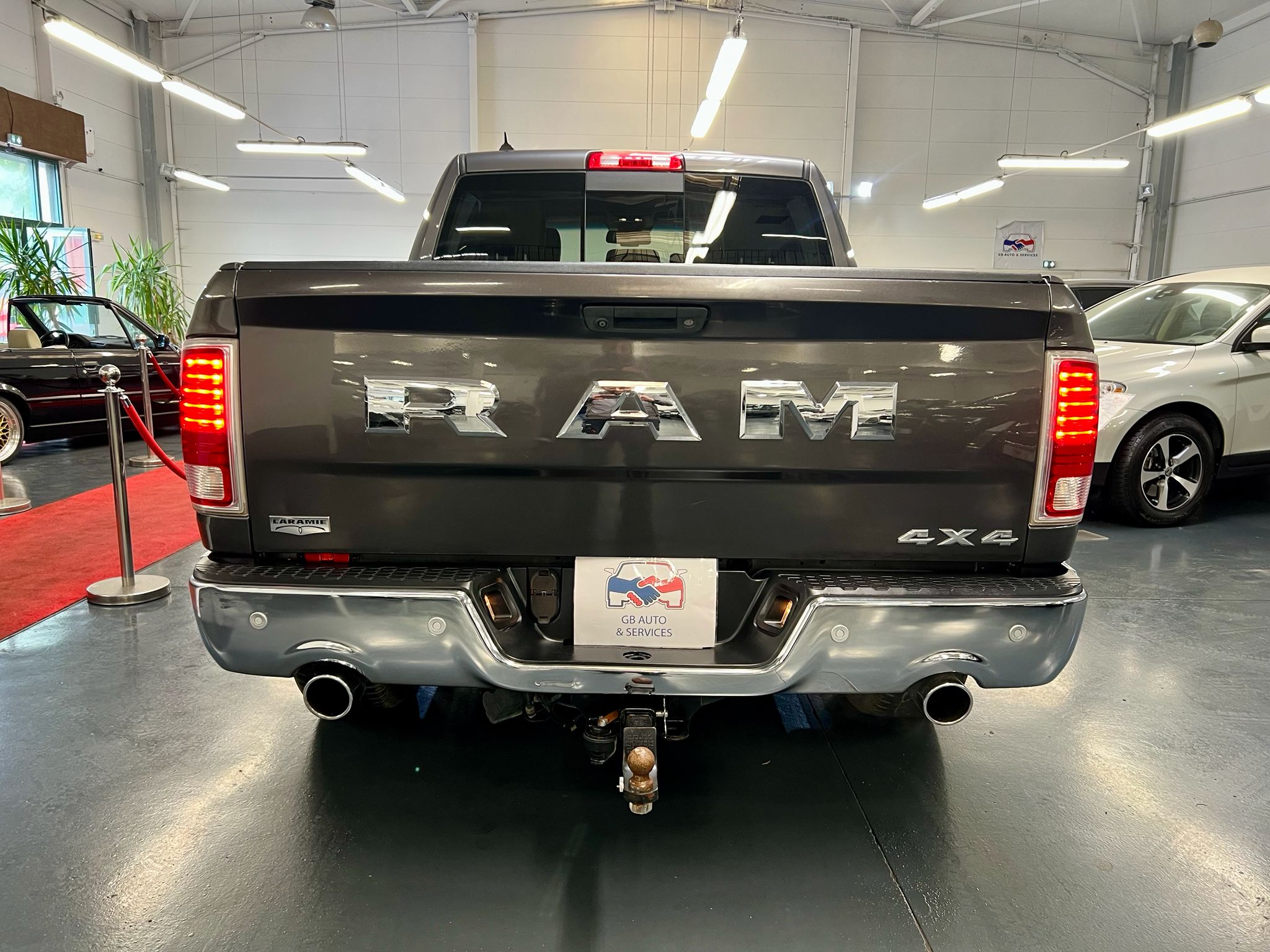 Dodge RAM 1500 4×4 LARAMIE