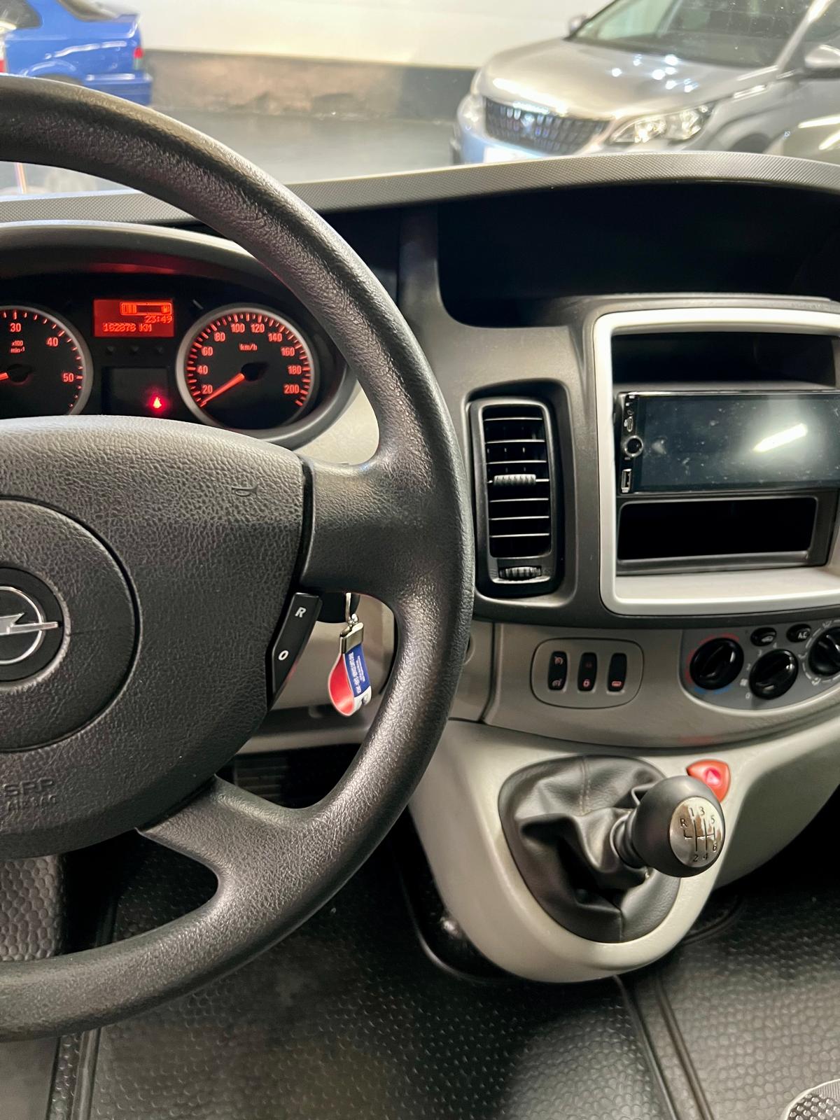 Opel Vivaro Pack Clim 9 Places