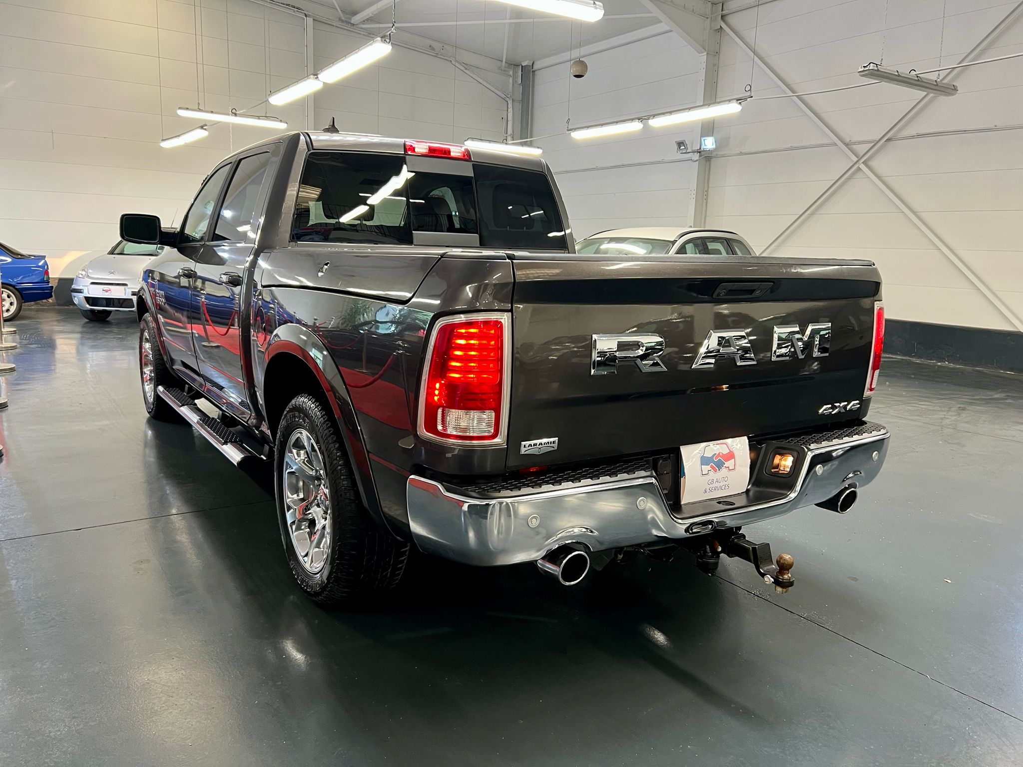 Dodge RAM 1500 4×4 LARAMIE