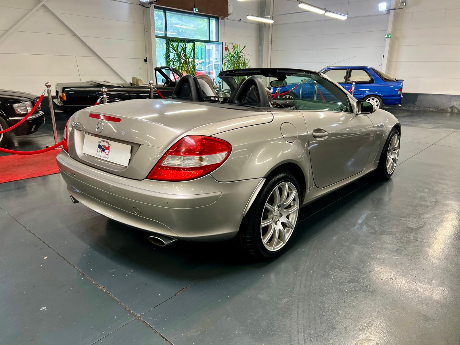 Mercedes-Benz SLK 280