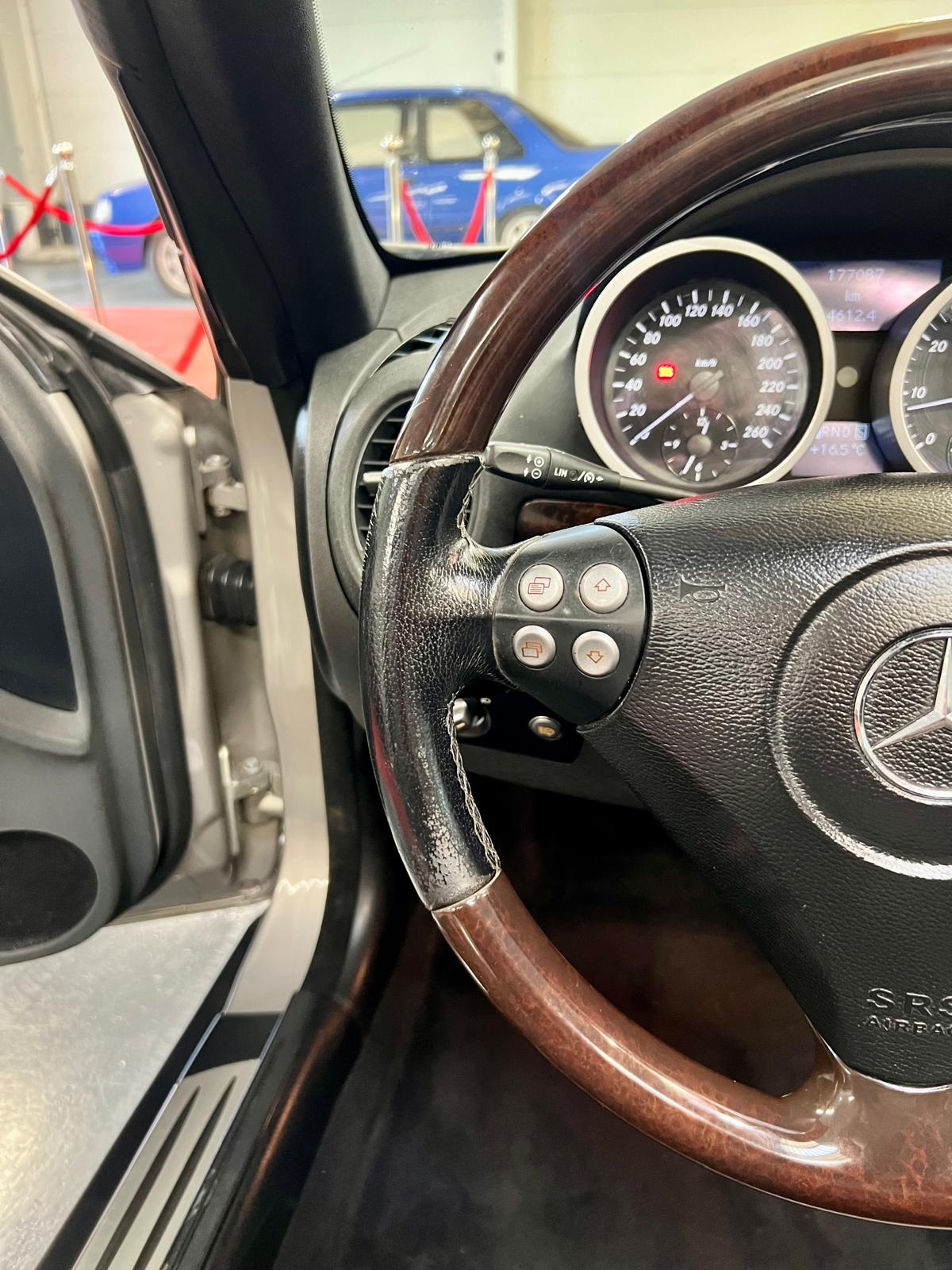 Mercedes-Benz SLK 280