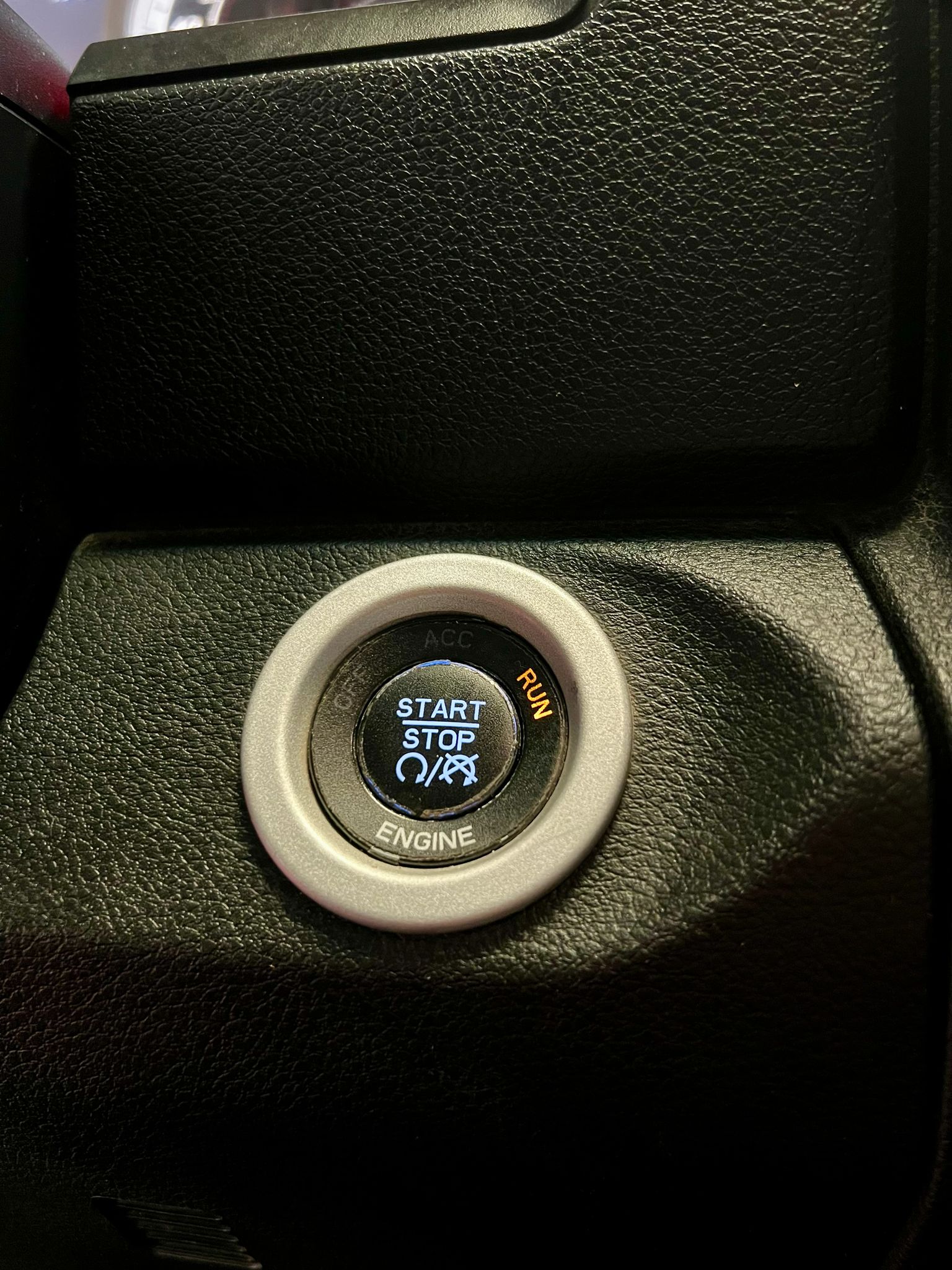 Dodge RAM 1500 4×4 LARAMIE